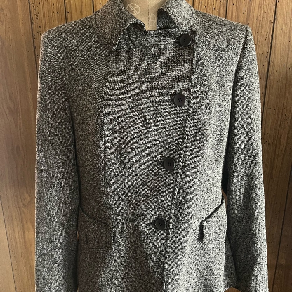Albert Nipon Gray with brown  Blazer with Fitted Waist